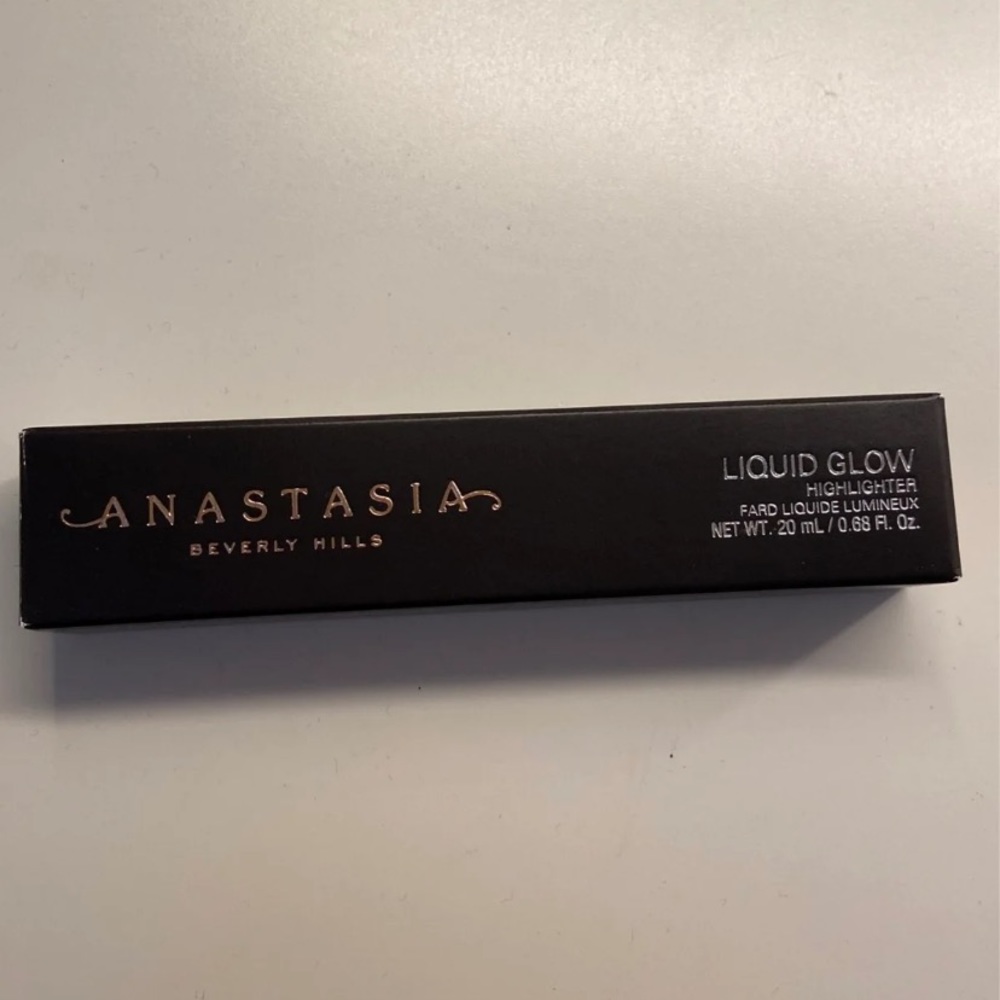 Anastasia Beverly Hills Liquid Glow